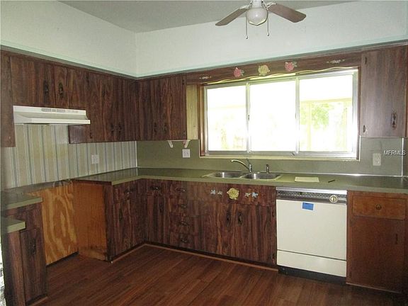 4th image of 5709 78th Ave N
