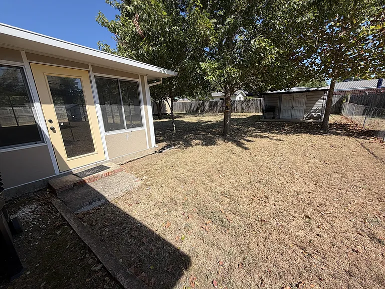 116 Fern Dr — Photo 34
