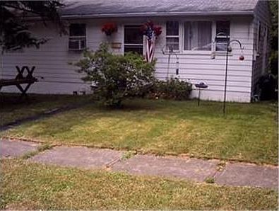 1st image of 79 Pearl Ave