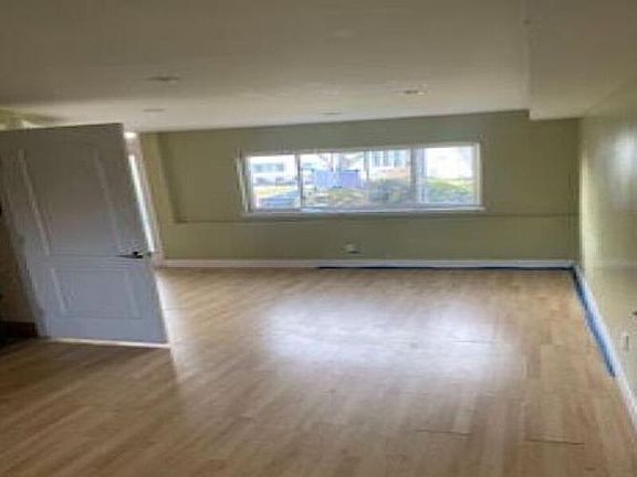 4th image of 437 Clearmeadow Dr
