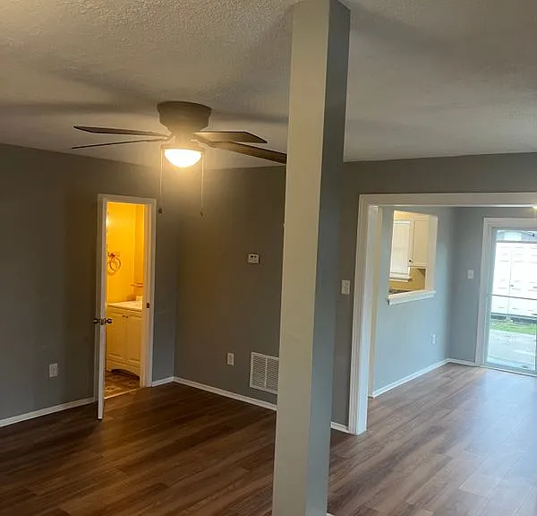202 Jennifer Dr — Photo 6