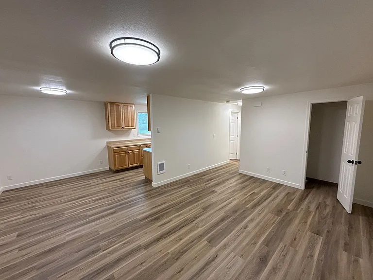 4435 Campbell Dr SE — Photo 4