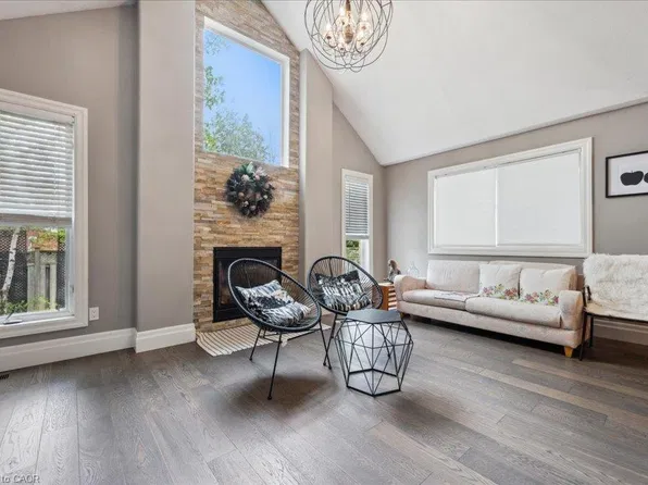 537 Havendale Pl, Waterloo, ON N2T 2T3