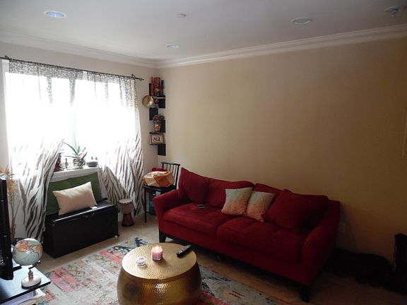 4th image of 85 Montgomery Ave APT 2R