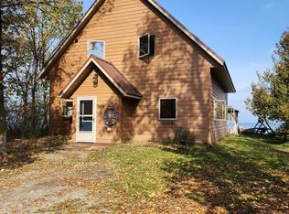 7498 Long Point Dr NW, Williams, MN 56686