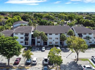 7090 NW 179th St APT 109, Hialeah, FL 33015