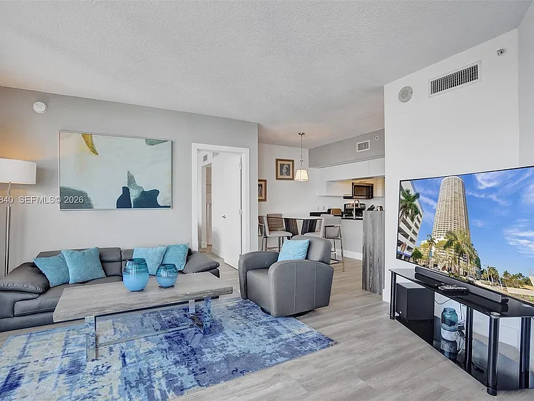 1750 N Bayshore Dr #3802 — Photo 25