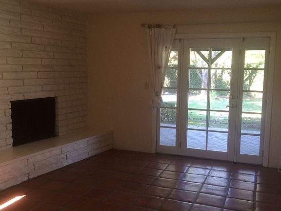4th image of 1521 Benedict Ave