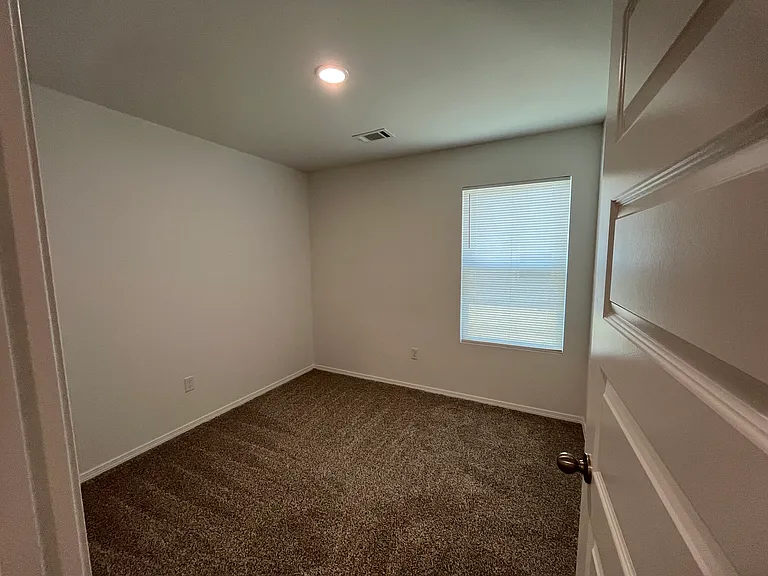 430 Moonlight Graham Blvd — Photo 9