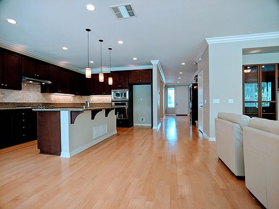 3rd image of 7128 Leighton Dr