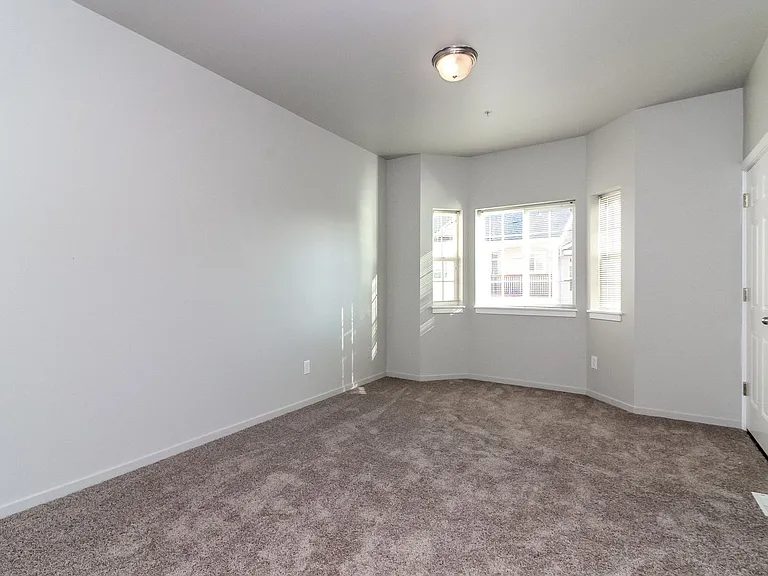 10830 SE 192nd St — Photo 27