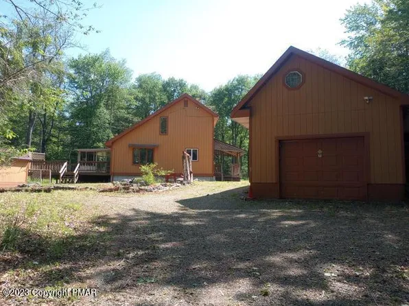 66 Totem Pole Trl, Gouldsboro, PA 18424