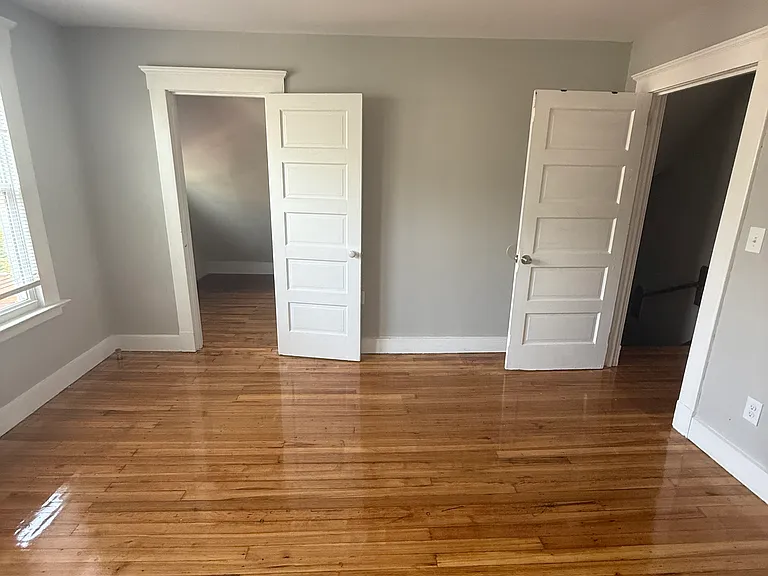 89 Hubinger St #3 — Photo 3