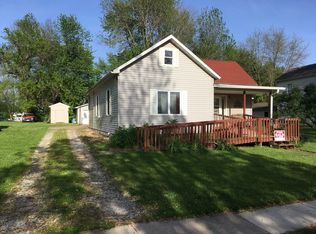 307 S Orchard St, Mackinaw, IL
