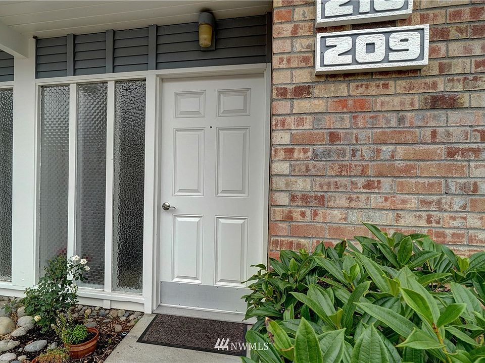 1st image of 5721 122nd Pl SE APT 209