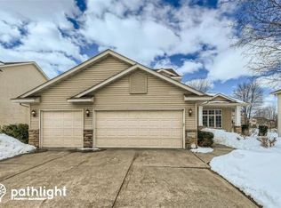 2056 Staghorn Dr, Shakopee, MN 55379