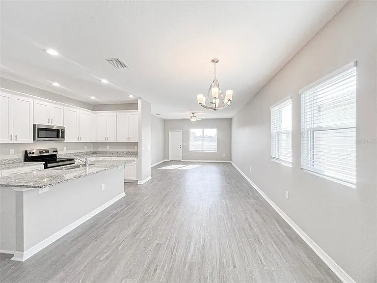 3412 Cup Dr — Photo 5