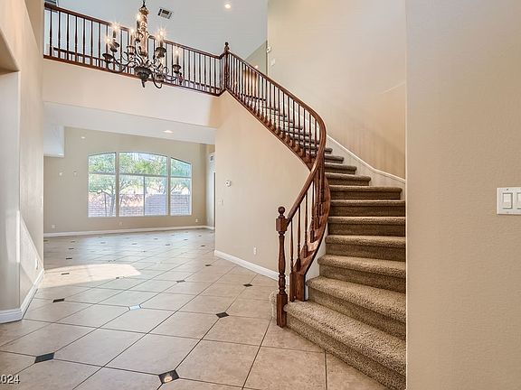 5th image of 9517 Dawn Heights Ct