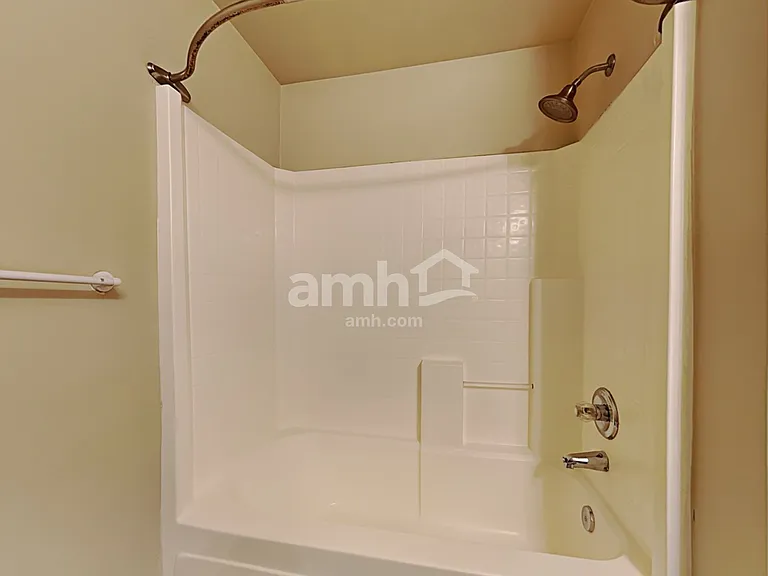 2709 9th St SE — Photo 13