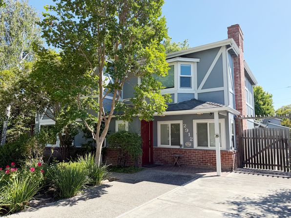 2912 South Ct