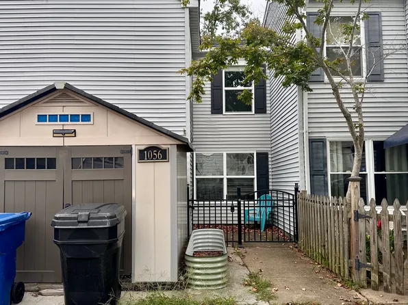 1056 Coastaway Dr, Virginia Beach, VA 23451