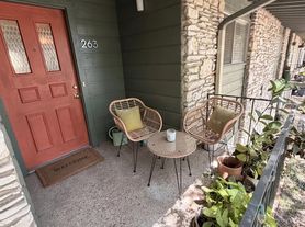 1304 Mariposa Dr, Austin, TX