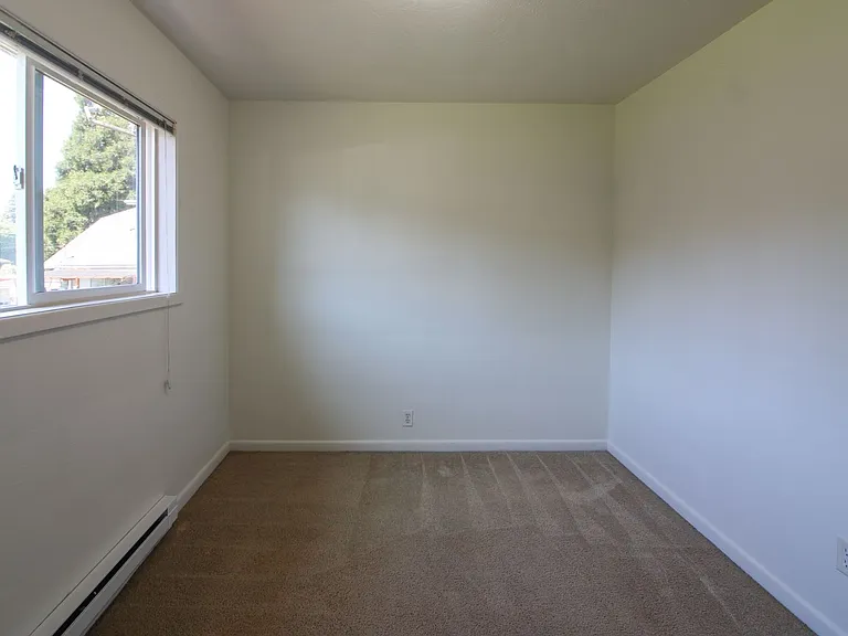 1136 Fairmount Ave S — Photo 17