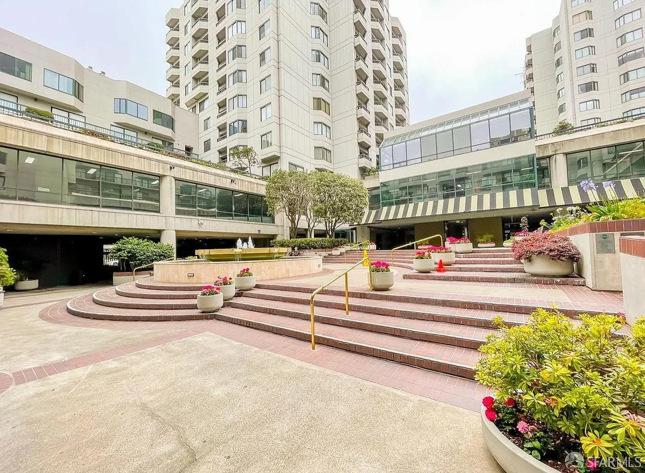 601 Van Ness Ave APT 347 photo 1