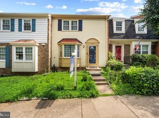 5021 McFarland Dr, Fairfax, VA 22032