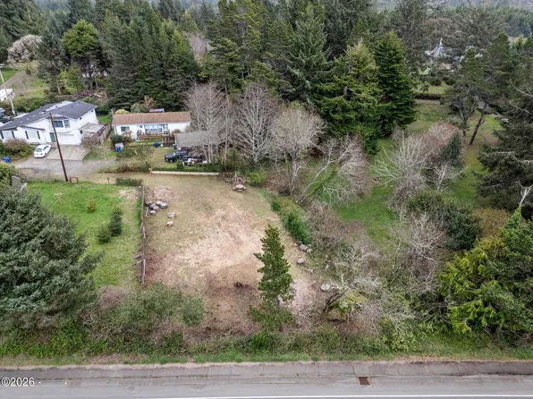 4400 Gary St, Depoe Bay, OR 97341