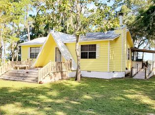 374 Lakeside Dr, Midway, GA 31320