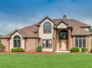 52275 Clarendon Hills Dr, Granger, IN