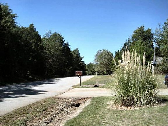 3rd image of 32 Bella Vista Dr