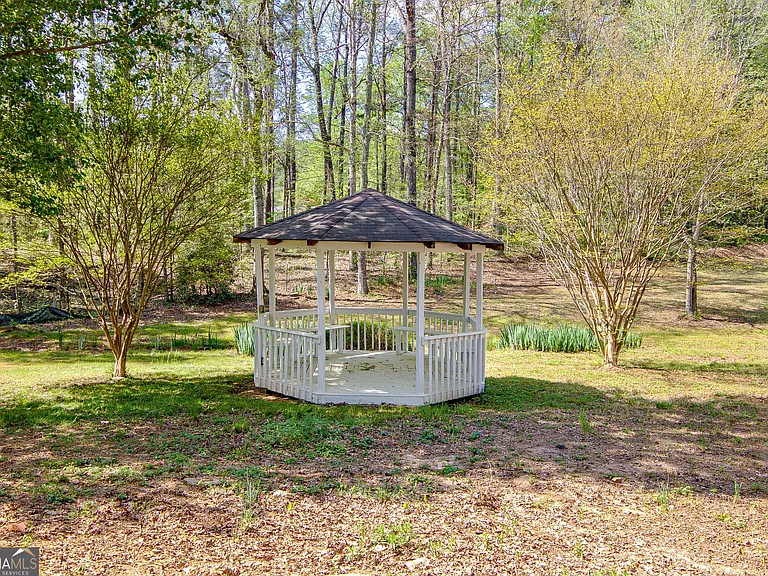 140 Mary Freeman Rd — Photo 74