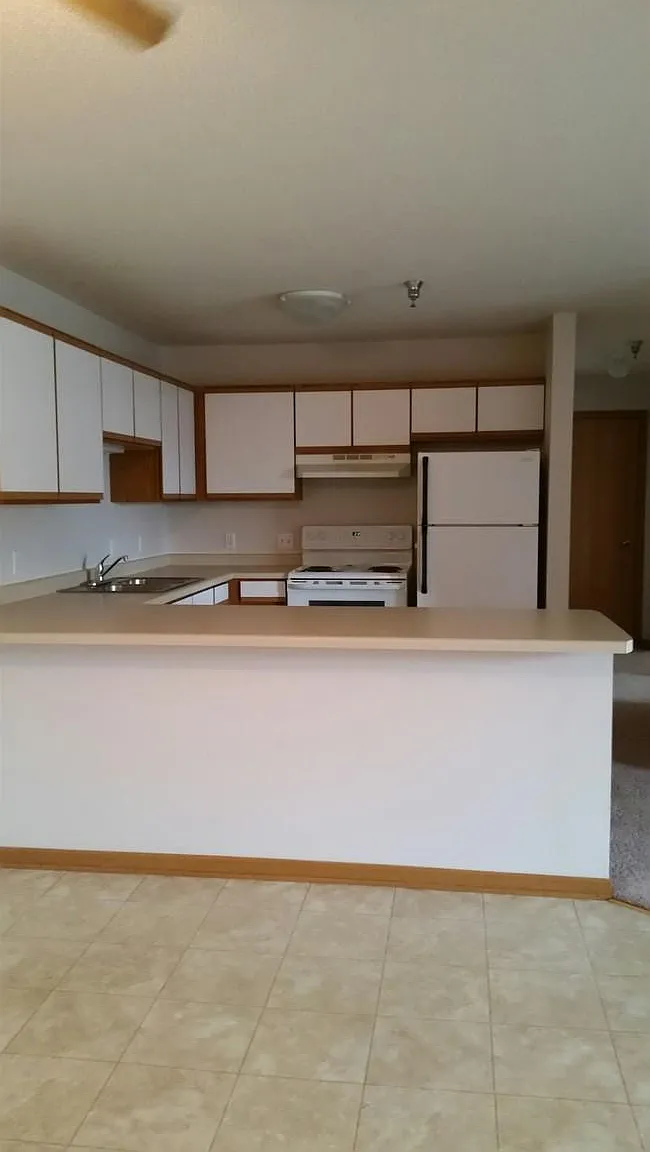 Nature's Edge Apartments — Photo 3