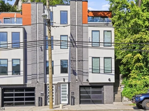 369 Park Ave, Weehawken Twp., NJ 07086