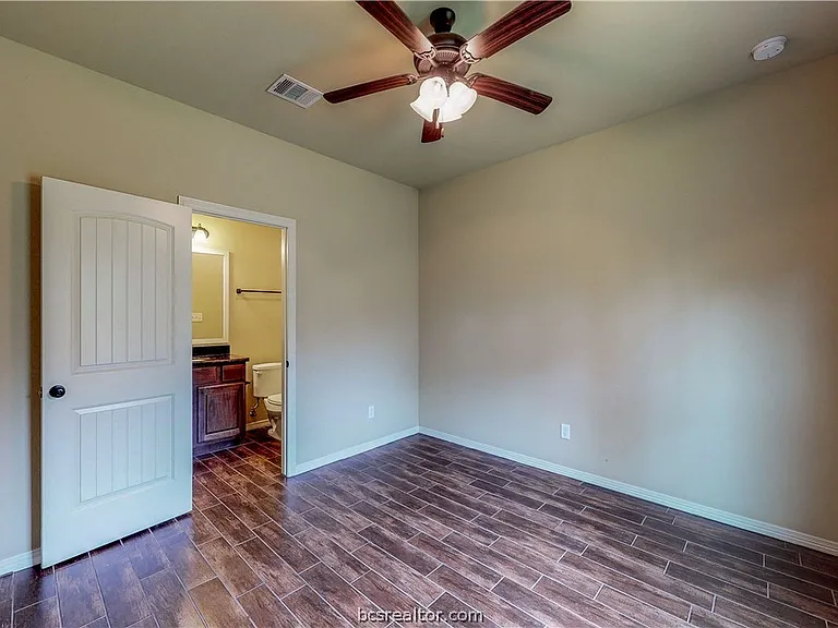 111 Southland St — Photo 30