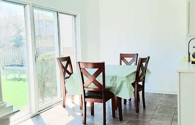 1570 Beaverbrook Ave — Photo 4