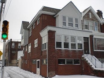 1st image of 200 W Nedro Ave