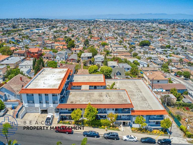 740 W 24th St. — Photo 20