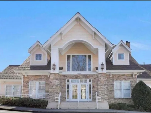 5912 Hourglass Ct, Raleigh, NC 27612