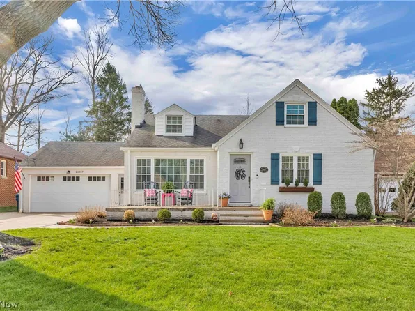 21457 S Park Dr, Fairview Park, OH 44126