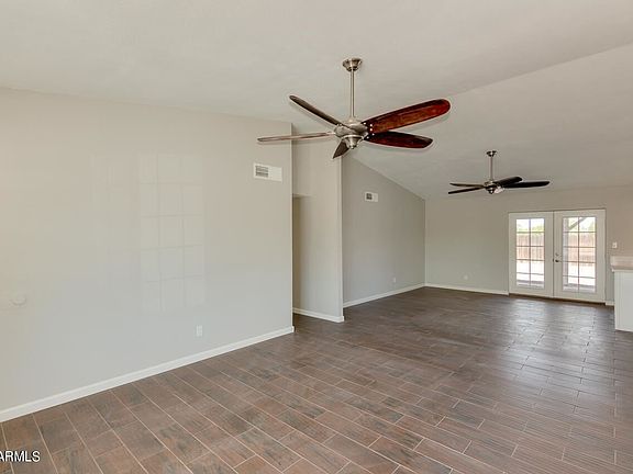 5th image of 882 W Calle Tuberia