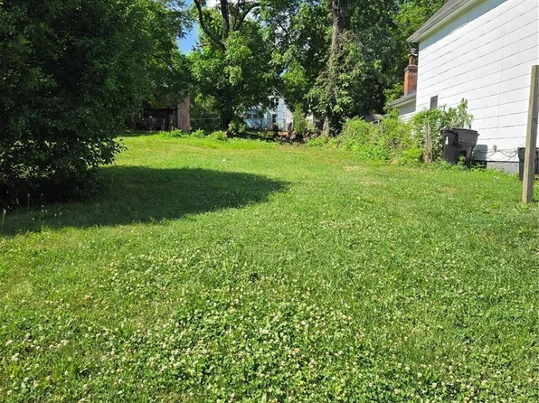 6611 Chamberlain Ave, Saint Louis, MO 63130