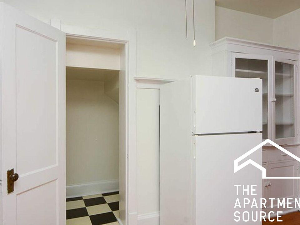 1st image of 1953 W Montrose Ave #858n7m13k