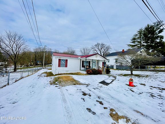 3rd image of 713 E Kentucky Ave