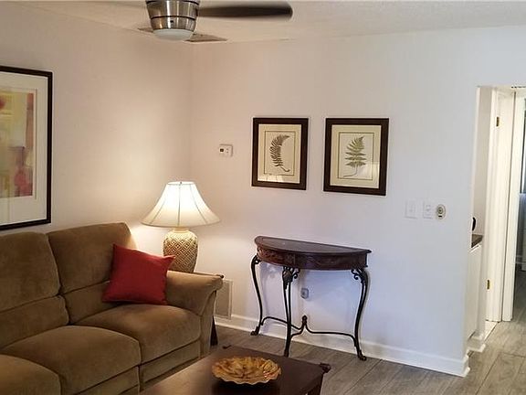 2nd image of 3533 Longmeadow #17