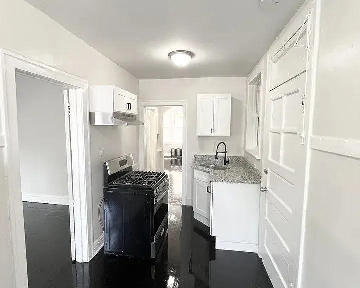4124-32 W 24th Pl Apartments — Photo 21