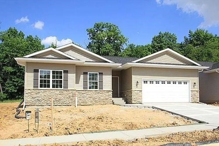 2054 Mackinaw Dr — Photo 8