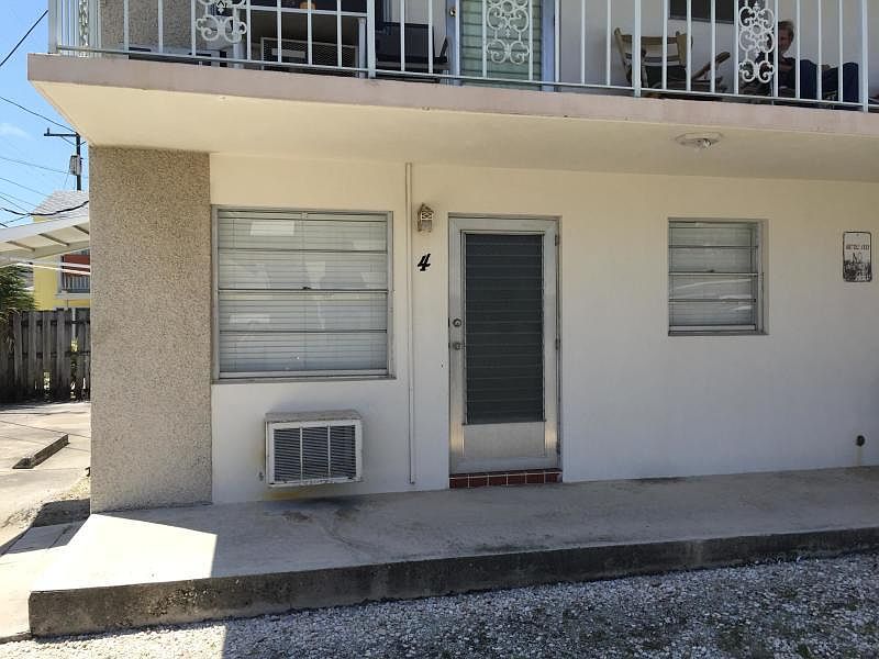 1st image of 330 N J Street #1,2,4,5,6,7